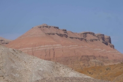 Berge-von-Aktau-und-Katutau-13