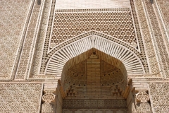 Mausoleum-von-Aisha-Bibi-4
