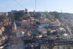 Rund um die Seilbahnstation in Tiflis