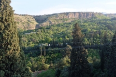 Rund um die Seilbahnstation in Tiflis