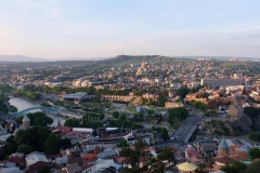 Rund um die Seilbahnstation in Tiflis