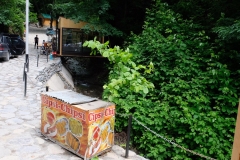 Auf dem Weg zum Yeddi Gozel Waterfall