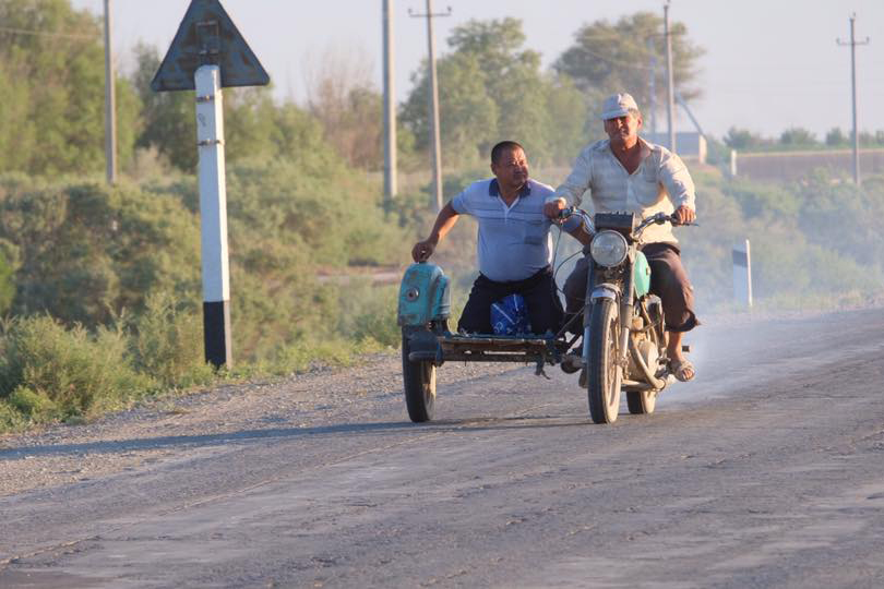 Auf den Straßen in Usbekistan, Autonomen Republik Karakalpakistan