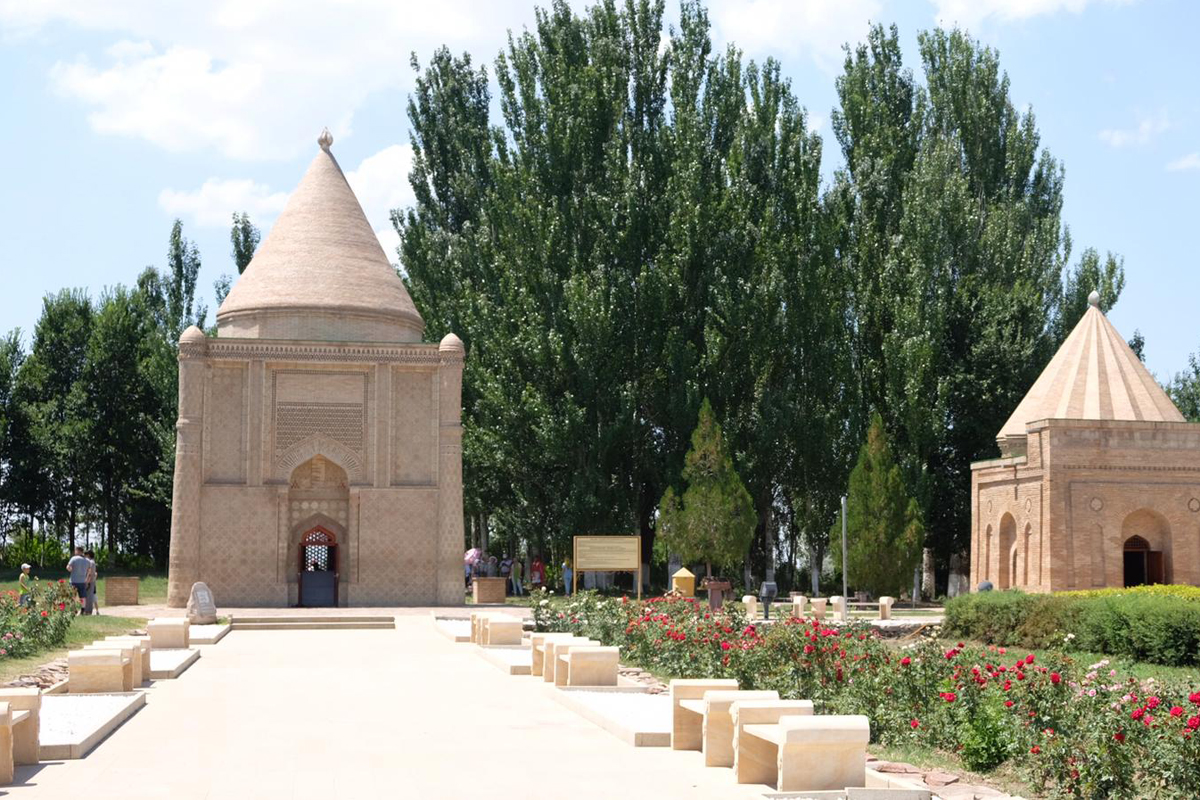 Mausoleum von Aisha Bibi in Kasachstan